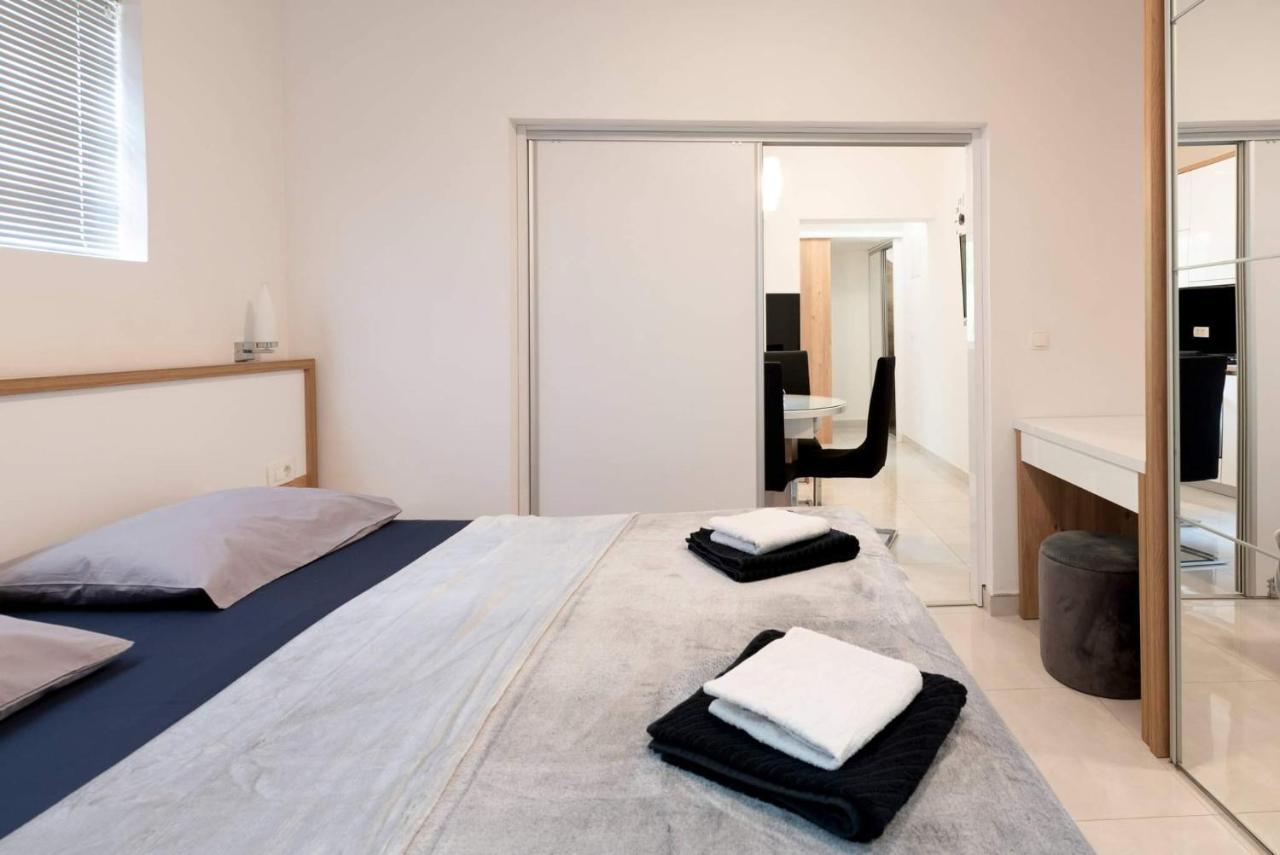 Apartment White Pearl Ražanac Dış mekan fotoğraf