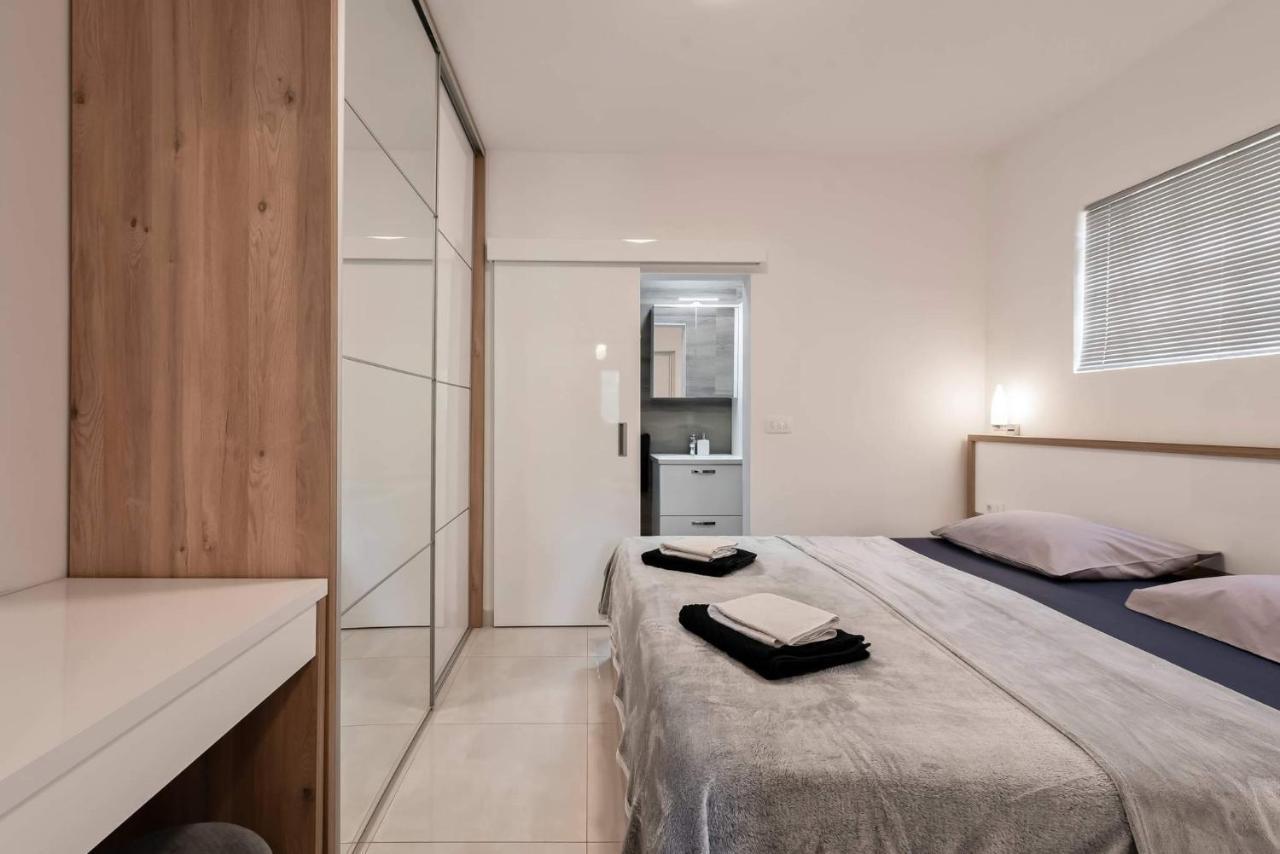 Apartment White Pearl Ražanac Dış mekan fotoğraf